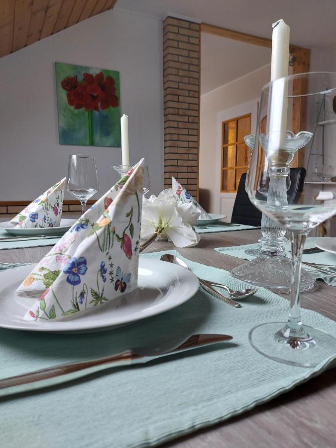 Ferienwohnung Am Lieserpfad Nerdlen Exteriör bild